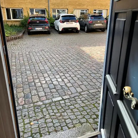 Taet Pa Torv, Total Nyrenoveret Διαμέρισμα *